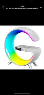 Lampa Moon RGB cu ceas cu alarma, lumina si sunet, difuzor Bluetooth si incarcator rapid wireless